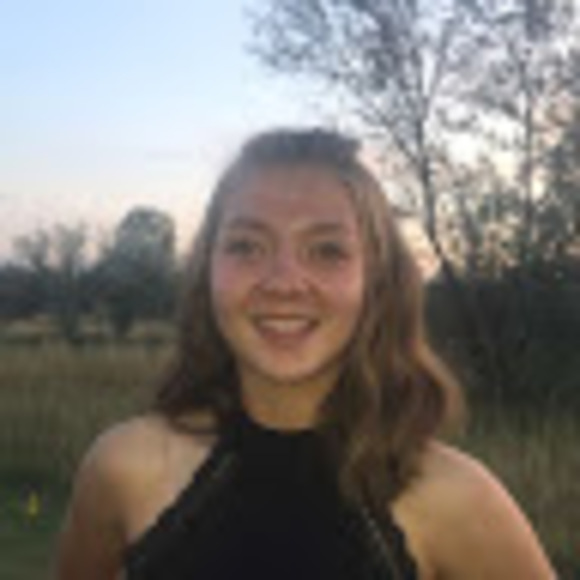 Meet your Posher, Marissa - Picture 1 of 1